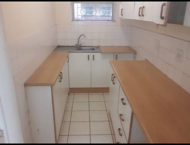 0.5 BEDROOM FLAT TO LET IN NORTH BEACH